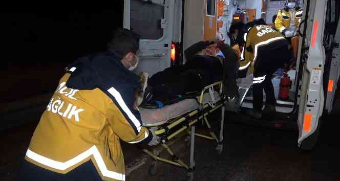 Motosikletli kurye sipariş yetiştirirken kaza yaptı