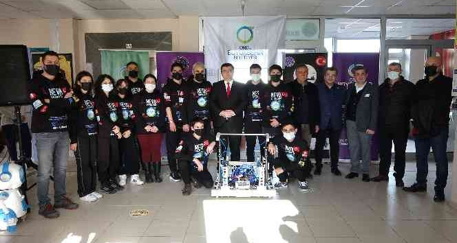 Ordulu öğrenciler, Kanada’daki robotik yarışmada Türkiye’yi temsil edecek