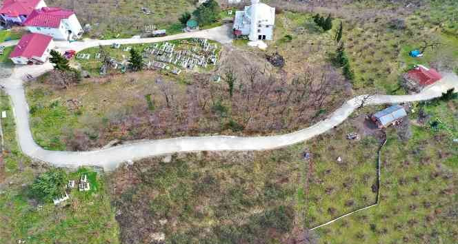 Altınordu’da beton yol çalışmaları sürüyor