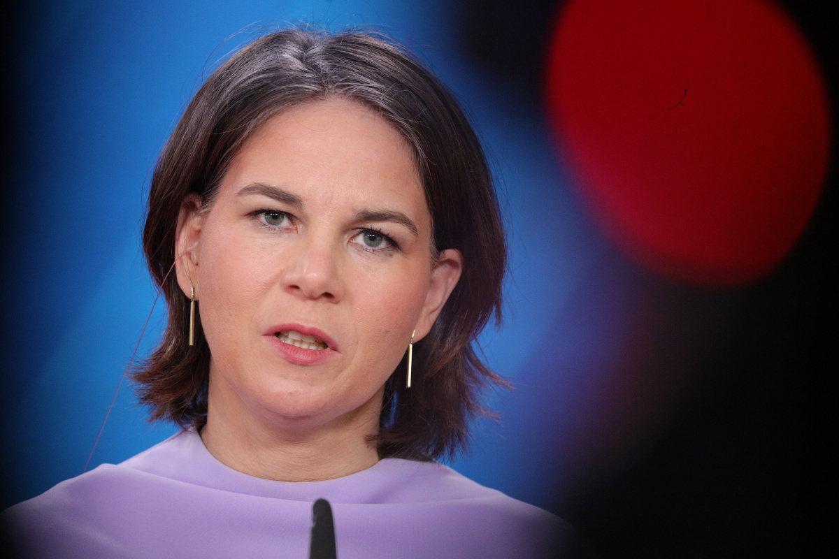 Almanya Dışişleri Bakanı Baerbock: 'Rusya, Ukrayna'ya saldırarak uluslararası düzenin en temel kurallarını çiğniyor'