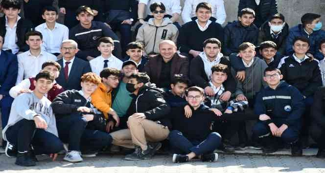 Öğrenci dostu başkan