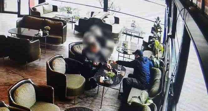 Antalya’da turistin uyutulması sonucu kartı kullanılarak altın alınan kuyumcu konuştu