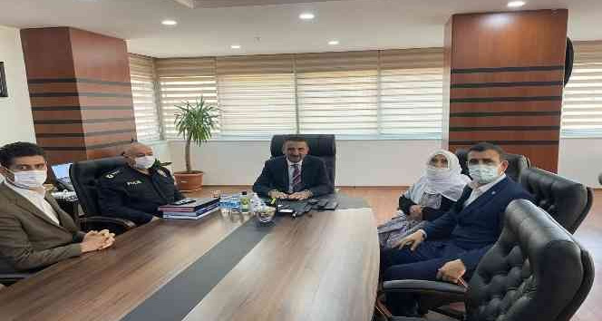 Siirt Valisi Hacıbektaşoğlu şehit ailesini ağırladı