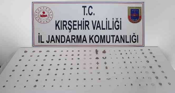 Kırşehir’de şüphe üzerine durdurulan araçtan tarihi eser çıktı
