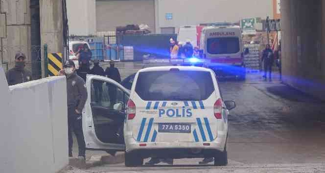 Odesa’da vurulan Türk gemisi Yalova’ya ulaştı