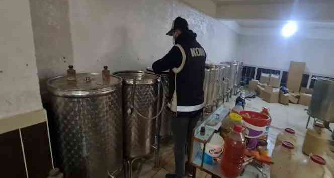 Siirt’te 4 bin litre kaçak şarap ele geçirildi