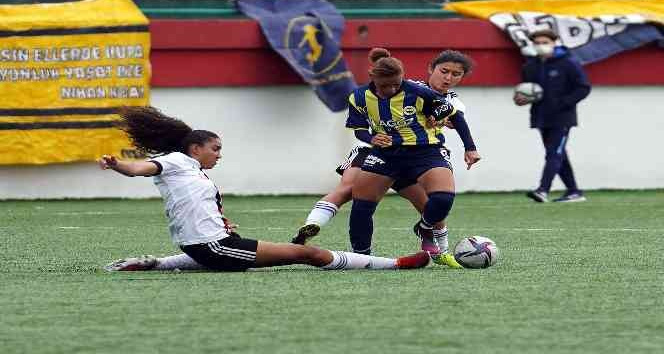 Turkcell Kadın Futbol Süper Ligi: Fenerbahçe: 2 - Beşiktaş: 1