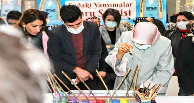 Mardin’de ’Sudaki Yansımalar’ adlı ebru sergisi açıldı