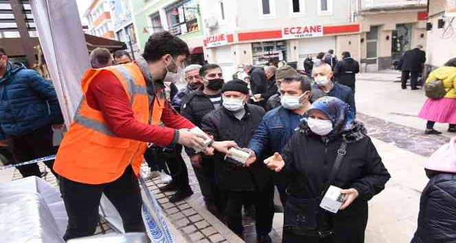 Altınordu’da kandil simidi ikramı