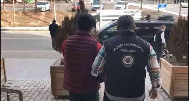 Nevşehir’de yabancı uyruklu 5 şahıs sınır dışı edildi