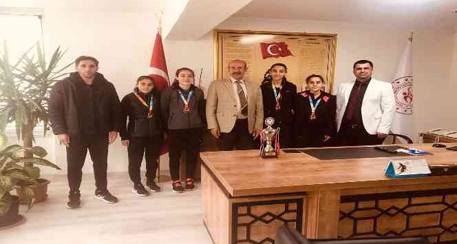Siirt Üniversitesi kros takımı Türkiye 3.’sü oldu