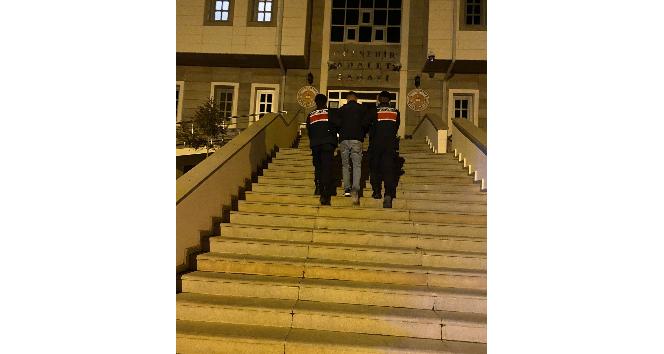 8 yıl hapis cezası bulunan şahıs Jandarmadan kaçamadı