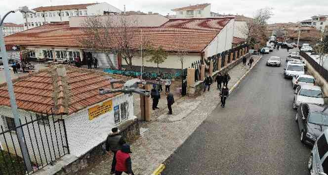 Aksaray’da okul ve öğrenciler dron ile takip edilip denetleniyor