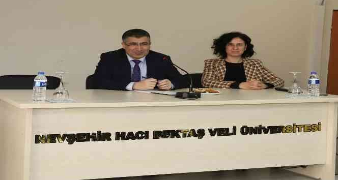 Rektör Aktekin, Sağlık Hizmetleri MYO Akademik Genel Kurul toplantısına katıldı