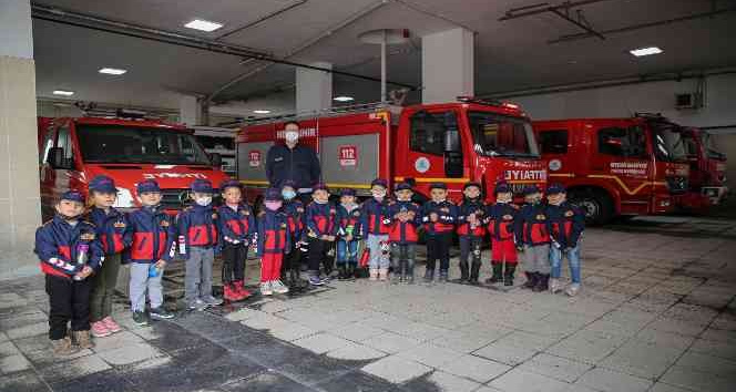 Miniklere itfaiye dersi