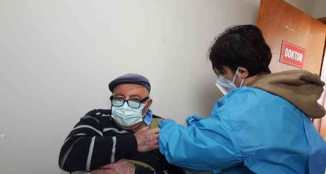 Tokat’ta, 21 günde 3 bin 126 doz Turkovac aşısı uygulandı