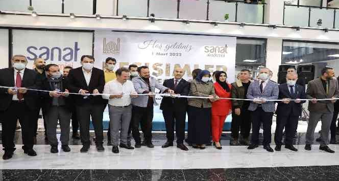 ‘Kesişimler Karma Resim Sergisi’ sanatseverlerle buluştu