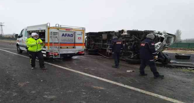 Kırşehir’de tır kamyonete çarptı: 1 ölü, 1 yaralı