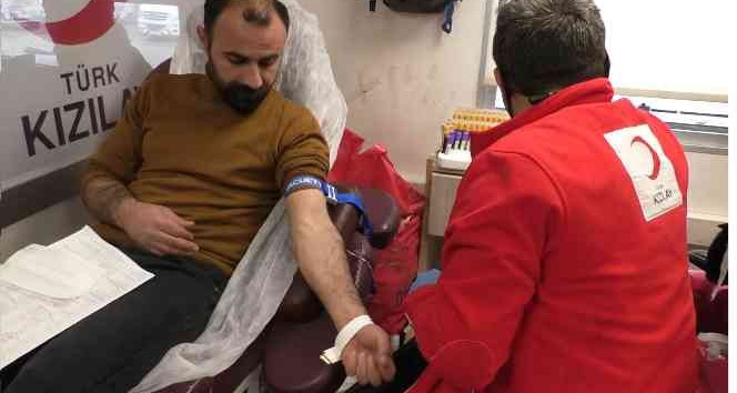Iğdır’da Kızılay’a kan bağışı
