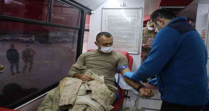 Jandarmadan  “İyi ki varsın kan dostum” kampanyasına destek