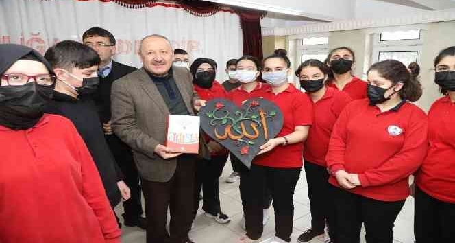 Ordu’da işitme engelli öğrenciler unutulmadı