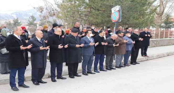 1999 yılında Vali Ayhan Çevik’e düzenlenen saldırıda şehit düşen vatandaşlar anıldı