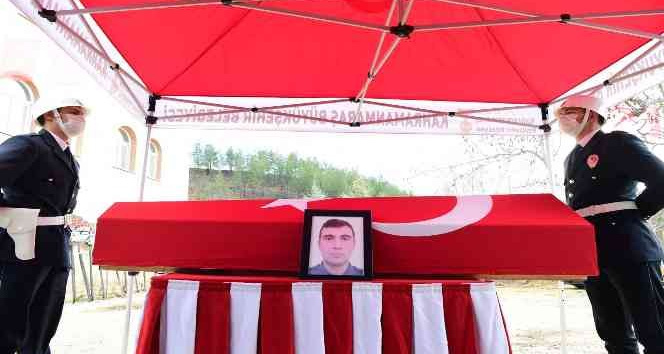Kazada şehit olan polis memuru son yolculuğuna uğurlandı