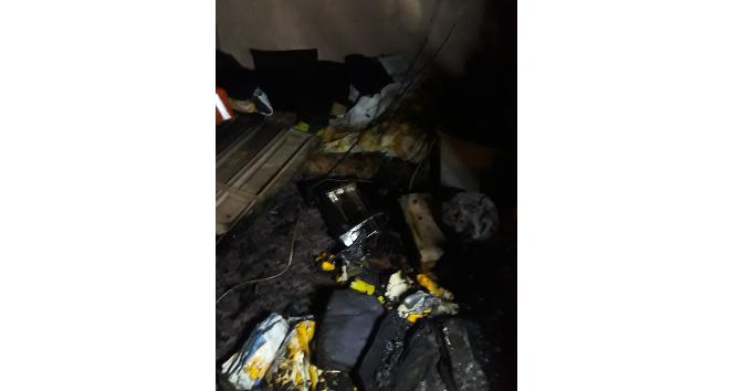 Yalova’da tek katlı evde çıkan yangın paniğe neden oldu