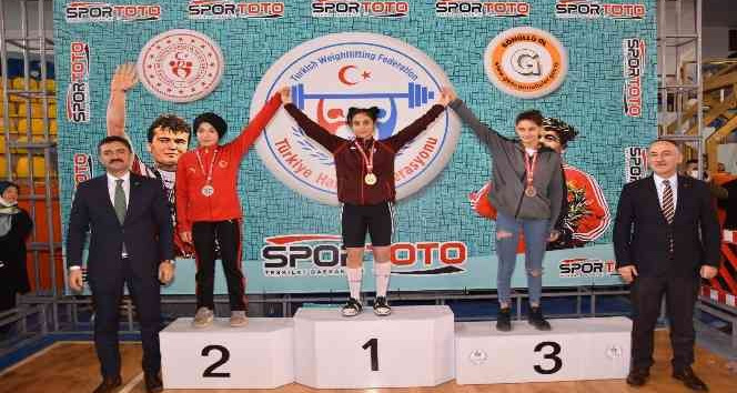 Yıldızlar Kulüpler Türkiye Halter Şampiyonası sona erdi