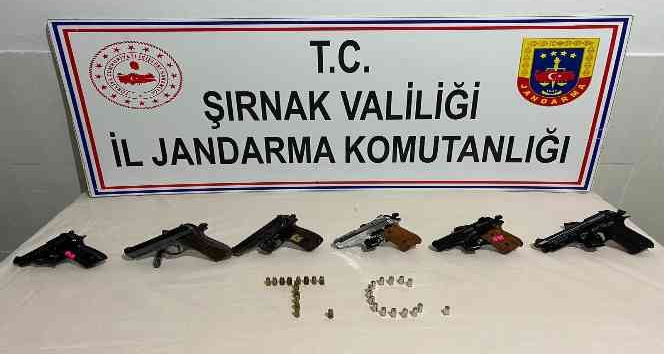 Şırnak’ta Kaçakçılık ve Asayiş Operasyonu: 99 gözaltı