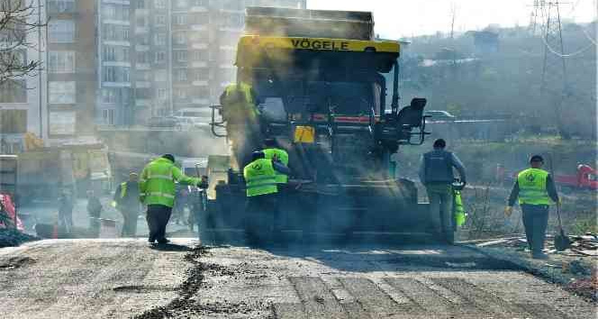 Altınordu’da alt ve üstyapı çalışmaları sürüyor