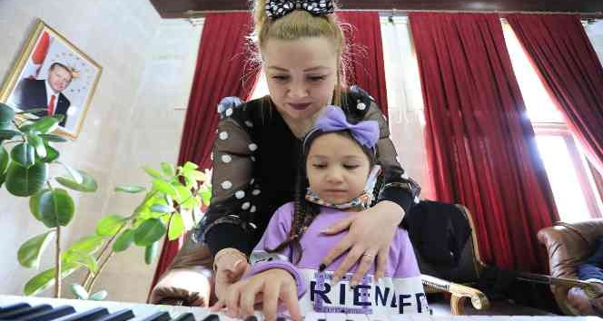 Piyano kurs kayıtları için mülakat yapıldı