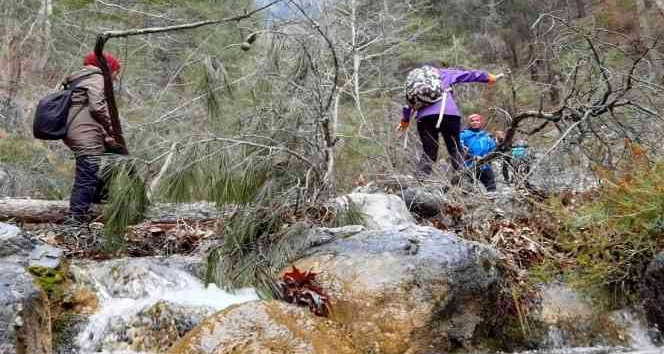 Zorlu yürüyüş parkuru “8 Mart Dünya Kadınlar Günü” için aşıldı