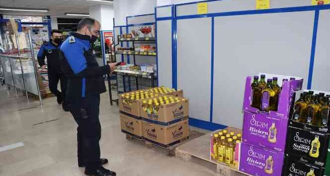 Rafta olmayan 5 litrelik ayçiçek yağları depoda çıktı