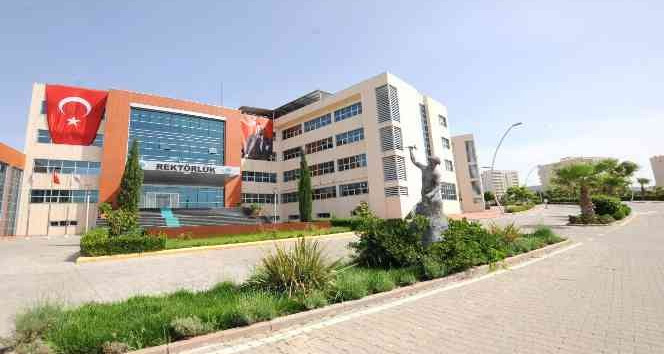 Üniversiteye yeni atama ve görevlendirmeler yapıldı