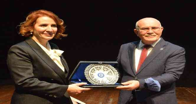 "Kültürel Mirasın İzinde Bireysel Gelişim ve Farkındalık" projesi Uşak Üniversitesi’nde anıtıldı