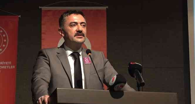 Vali Tekbıyıkoğlu: "Kadınlar her zaman devlet protokolünde yeri olmuştur"