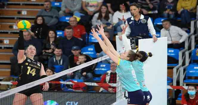 CEV Şampiyonlar Ligi: Developres Rzeszow: 3 - VakıfBank: 2