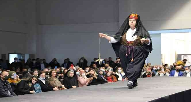 Karaman’da “Geçmişten Günümüze” defilesi