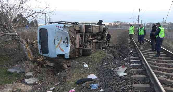 Kırklareli’nde trenle işçi servisi çarpıştı: 27 yaralı
