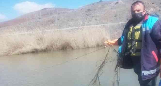 Kaçak av için Kızılırmak’a bırakılan misina ağı imha edildi