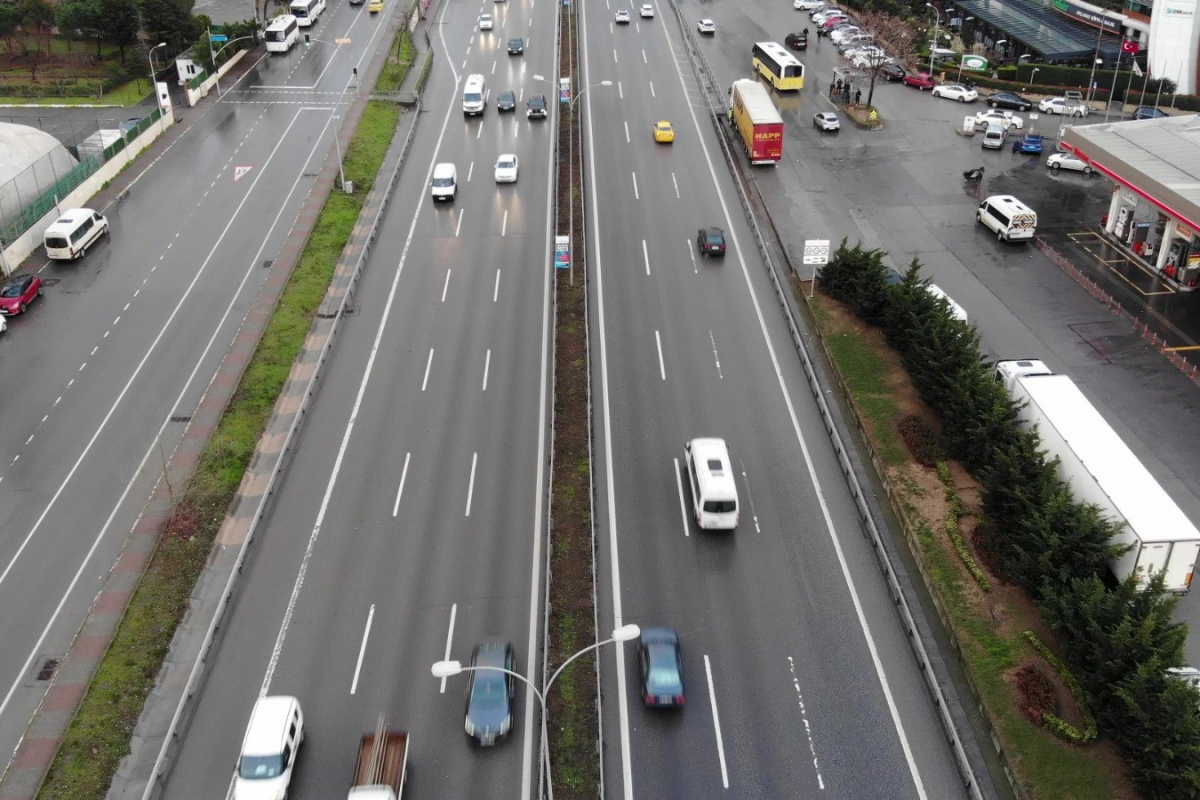 İstanbul’da önlemler etkili oldu, yollar boş kaldı
