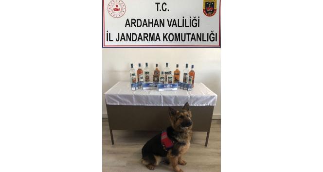 Jandarma’dan kaçak alkol ve sigara operasyonu