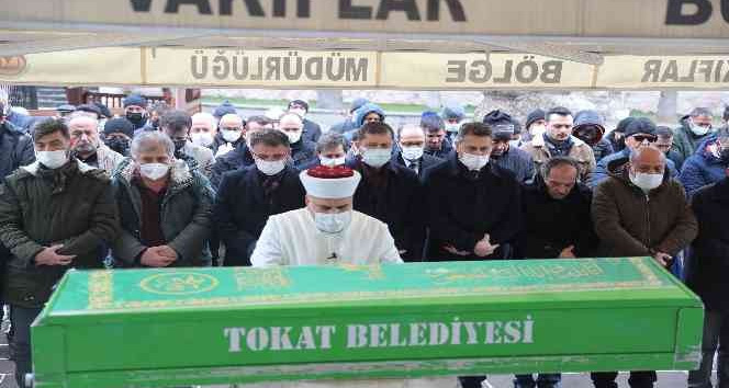 Emektar gazeteci son yolculuğuna uğurlandı