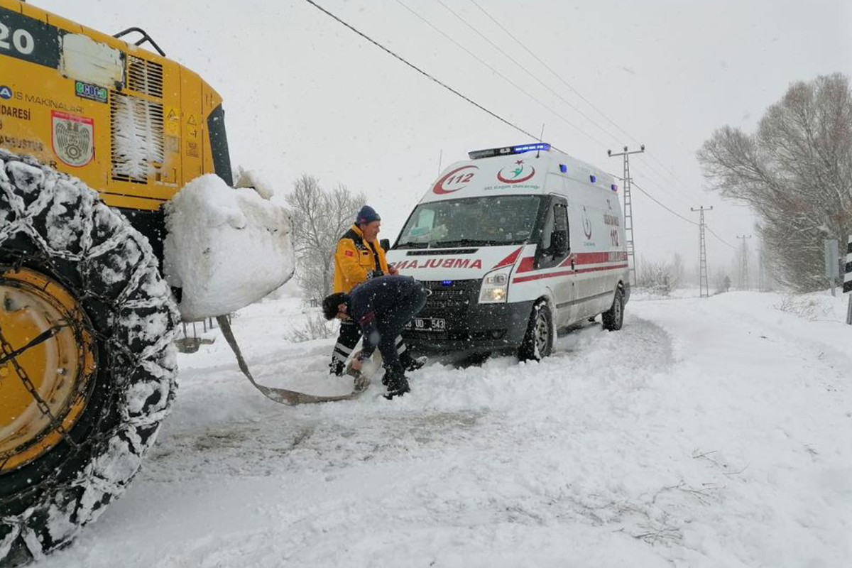 Sivas’ta kapalı köy yolu sayısı 446 oldu