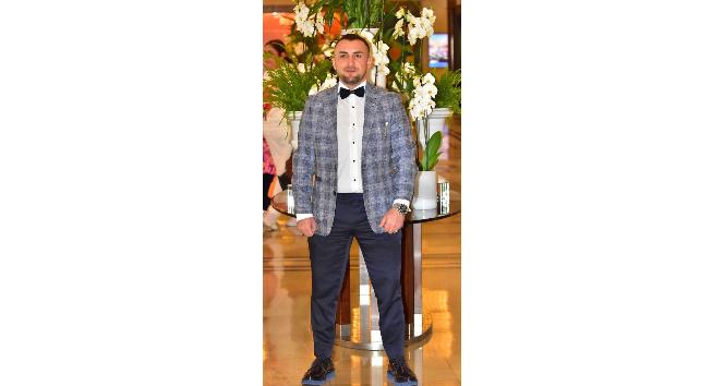 Ünlü modacı Andıç hünerini müzikte de konuşturdu