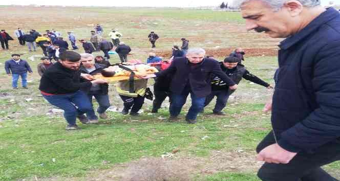 Mardin’de otomobil tarlaya uçtu: 8 yaralı
