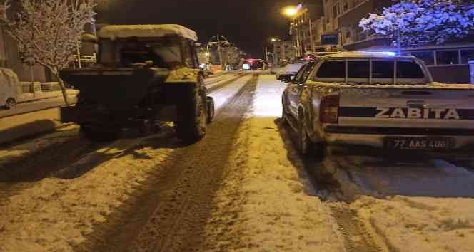 Altınova’da yollar açık, ekipler teyakkuzda