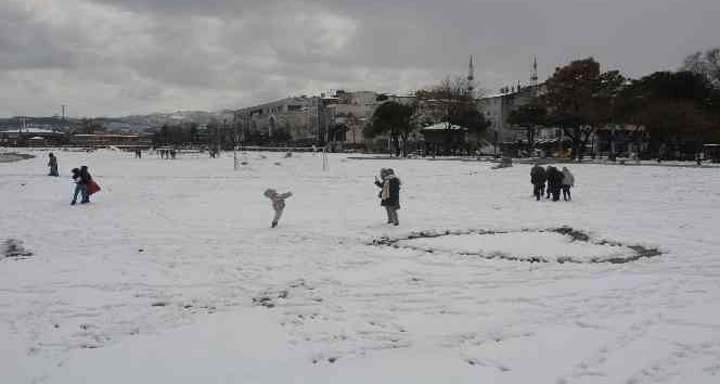 Ordu’da kar eğlenceye dönüştü