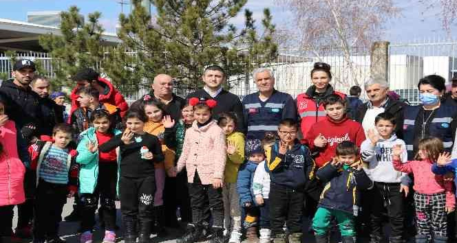 Tahliye edilen 295 Ahıska Türkü: “Erdoğan iyi ki Müslümanların başında, Allah hiçbir zaman Müslümanların başından eksik etmesin”